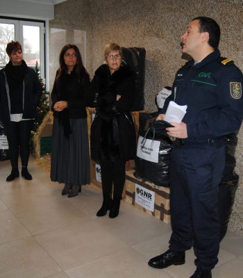 GNR-entrega-roupa-a-IPSS